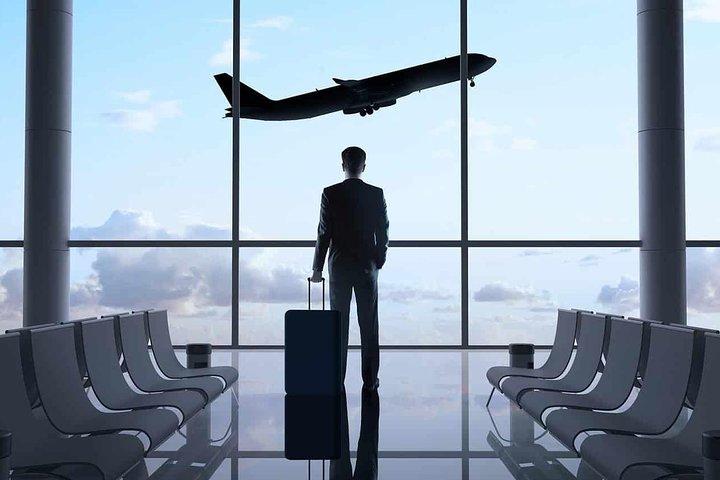 キャンディからコロンボ空港（空港ドロップ）またはネゴンボ