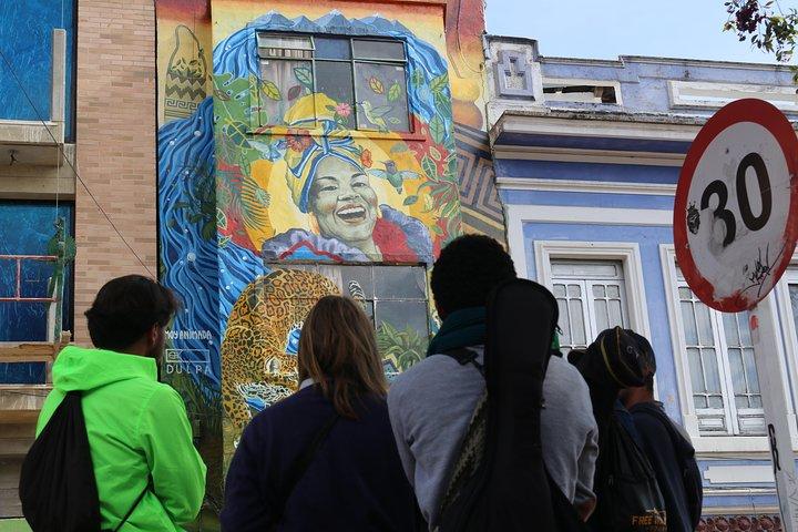 Tour dei graffiti a La Candelaria Bogotá