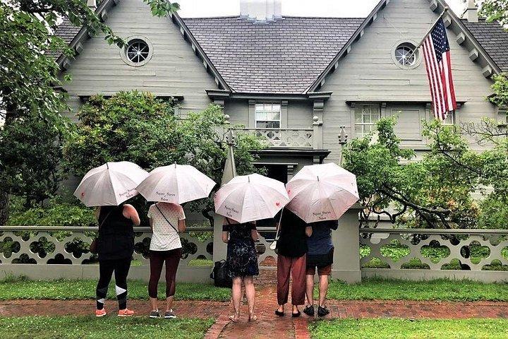 2.5-Hour Salem History & Sightseeing Guided Walking Tour