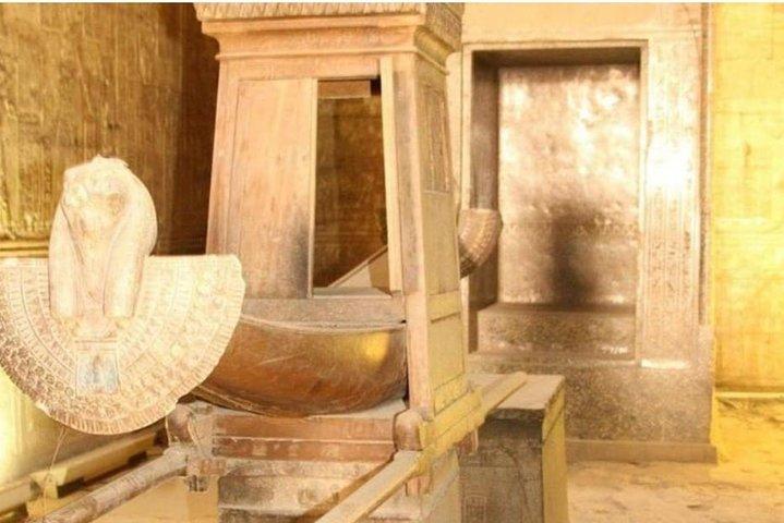 Dagstur till Edfu & Kom Ombo templen från Luxor och släpp av i Aswan eller Luxor