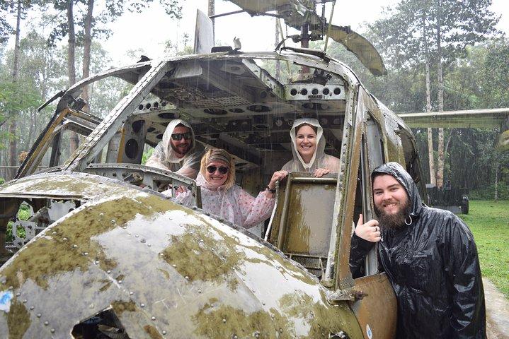 Excursão em grupo de meio dia pelo túnel Cu Chi com guia