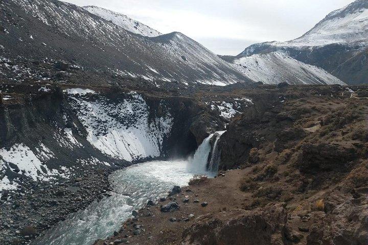Full Day Trip to Cajón del Maipo Yeso Reservoir + Toast