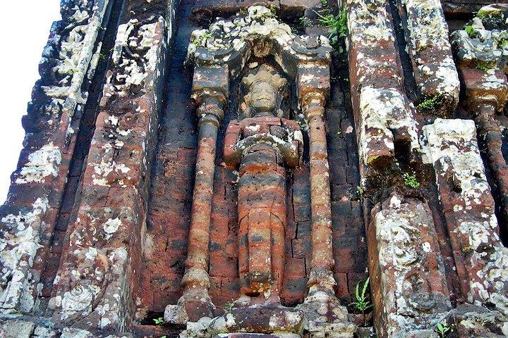 ホイアンからの素晴らしい半日息子ユネスコ寺院ツアー