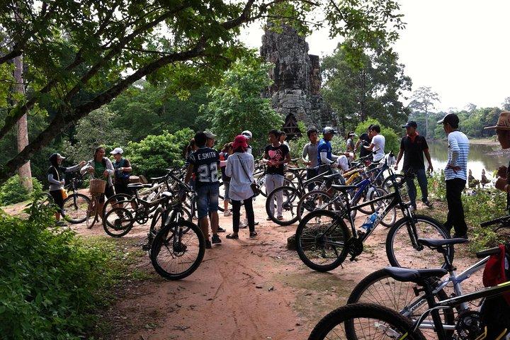 プライベートアンコールバイクツアー：アンコールワット、バイヨン、タ・プローム