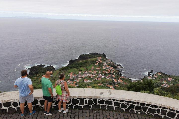 S. Jorge Van Tour - Día completo con actividades