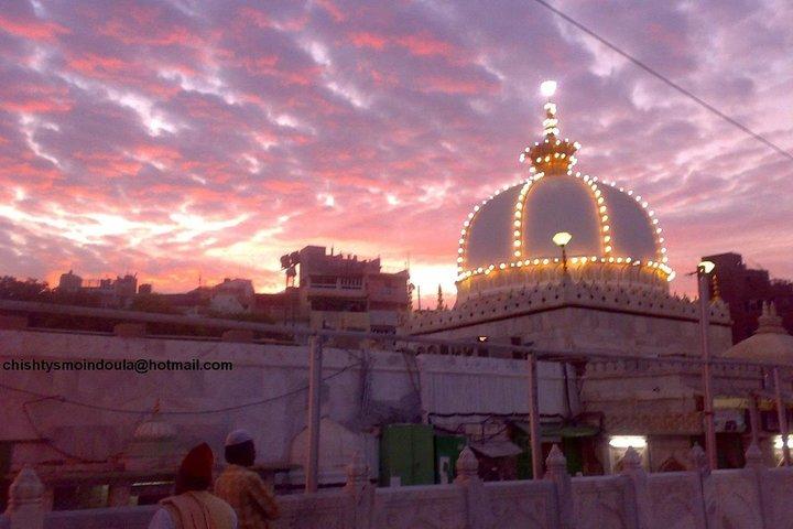 Tour privato da Udaipur a Jaipur via Ajmer e Pushkar