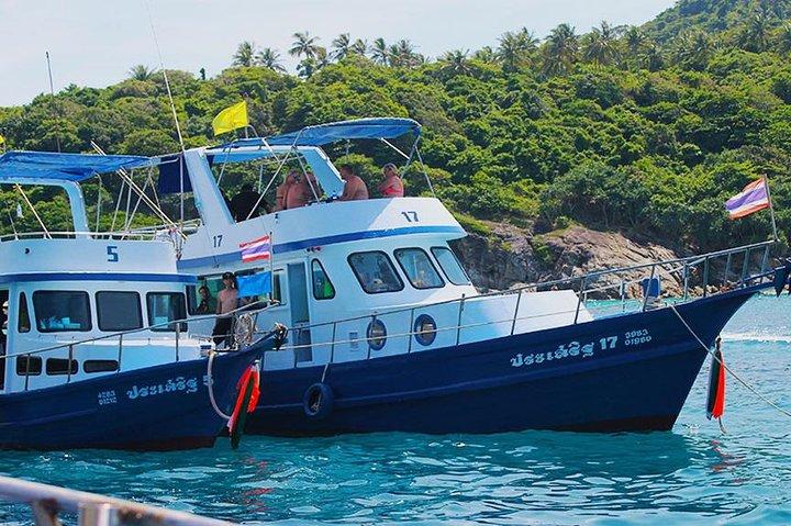 Pesca en bote privado PASEO Y GIRO desde Phuket