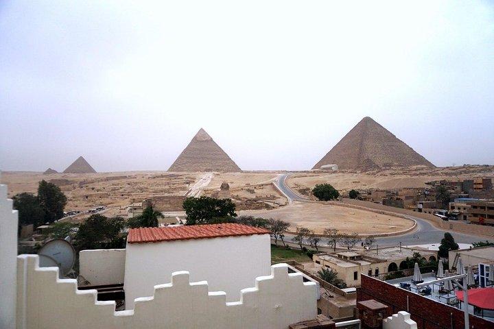 Fantastisk Pyramid Inn Lunch med Pyramids View