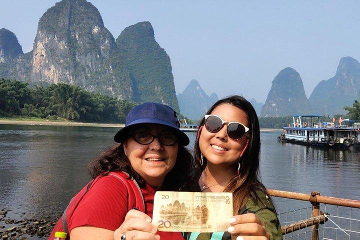 Cruzeiro de dia inteiro em Guilin Li-River e excursão privada de um dia ao monte Yangshuo Xianggong