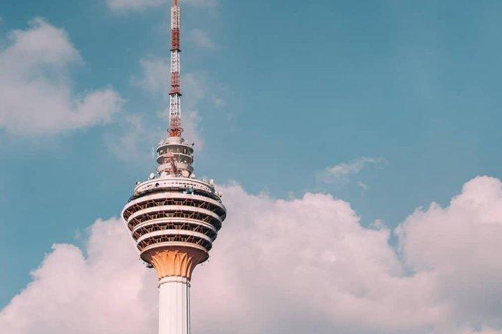 クアラルンプール半日シティツアーにはKLタワー展望台が含まれます