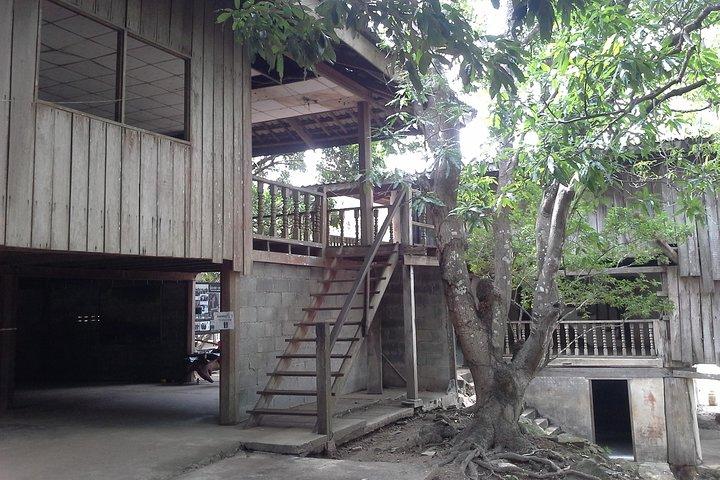 Tour privato ad Anlong Veng (roccaforte Khmer Rouge)