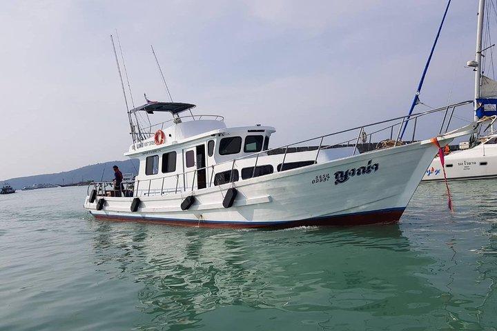 Barco de pesca privada TROLLING & SPINNING From Phuket