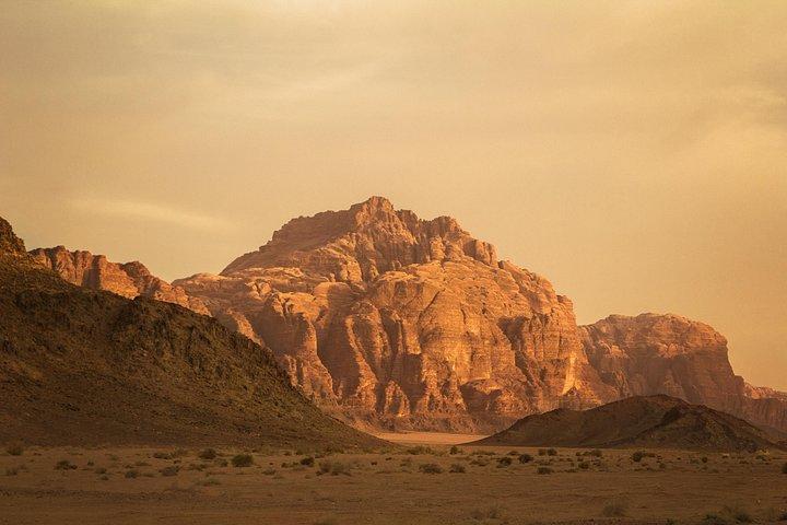 Excursión Privada Día Completo a Wadi Rum Valle de la Luna desde Amman