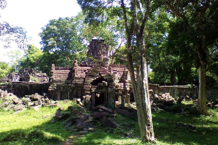 Koh Ker＆Preah Khan Kompung Svayへの2日間のプライベートアドベンチャー