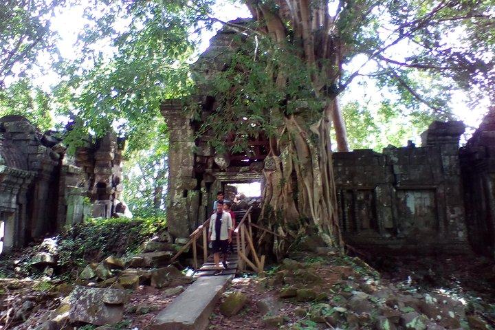 Koh Ker＆Preah Khan Kompung Svayへの2日間のプライベートアドベンチャー