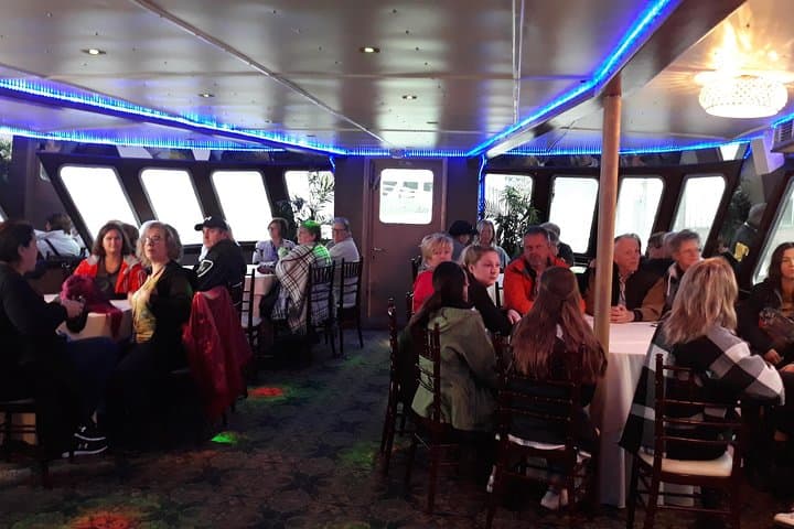 1-hour New York City Skyline Sightseeing Cruise