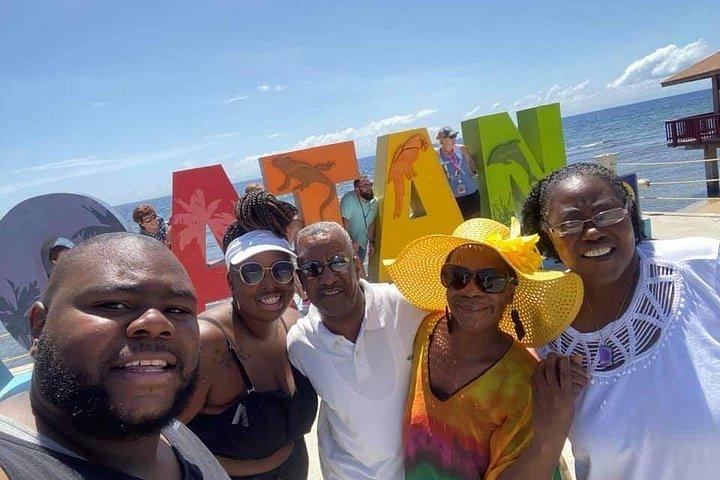 Inselrundfahrt auf Roatan