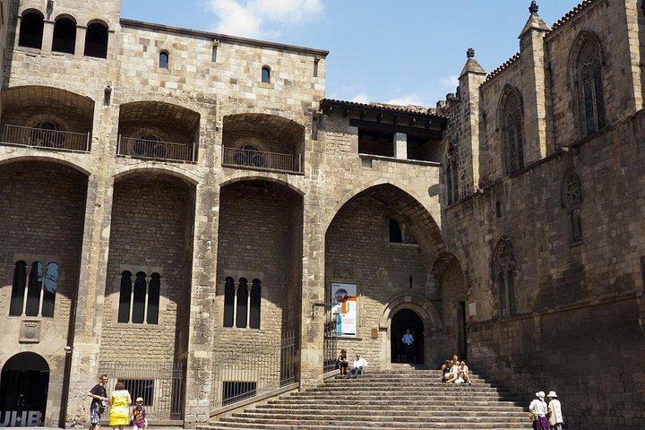 Guided tour of the Gothic Quarter