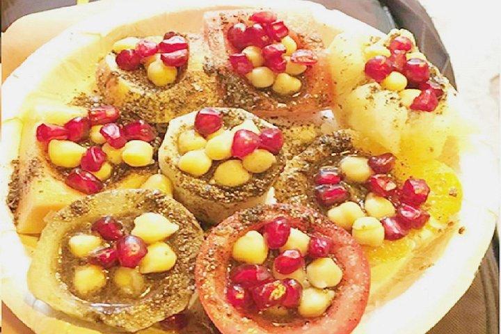 Delhi: Street Food Crawl (2 Hours Guided Food Tasting Tour)