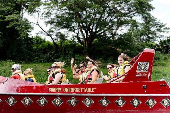 Halv dag Sigatoka River Jetboat & Village-tur med lunch och transfer