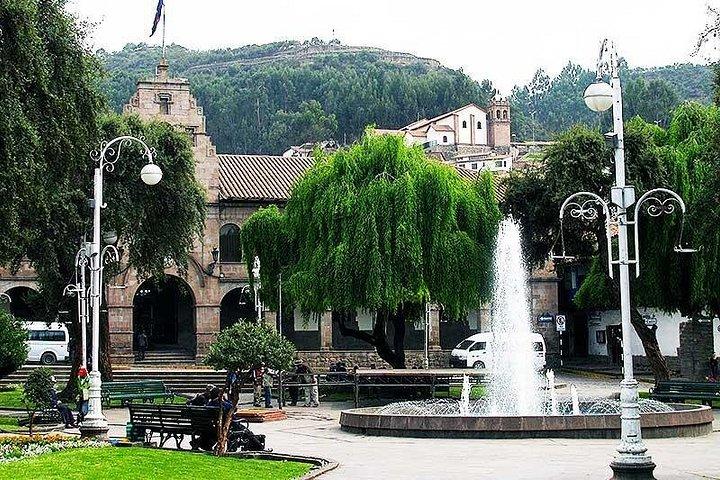 Cusco Markets and Ruins Small Group Tour