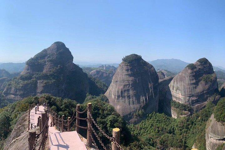 Visite privée de 2 jours: terrasses de riz de Longji et parc de géographie de Ziyuan Bajiaozhai