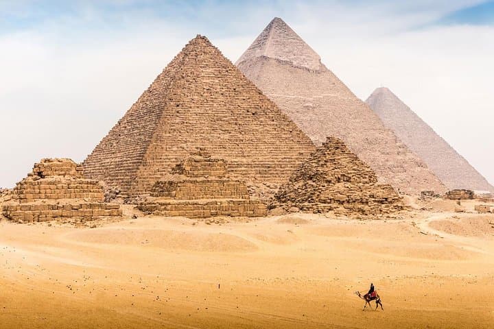 Top Day Tour To Giza Pyramids & Memphis City & Sakkara Pyramid