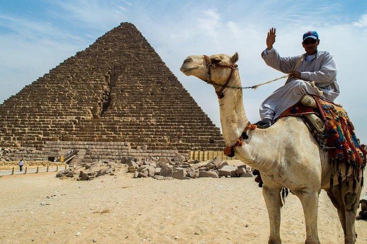 Tour a las pirámides y la esfinge de Giza con paseo en camello