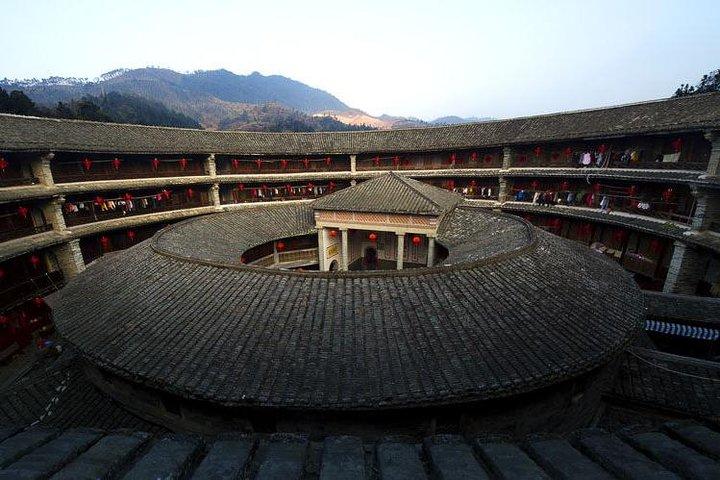 Private Tagestour nach Xiamen zum alten Dorf Yunshuiyao und zum HongkengTulou-Cluster