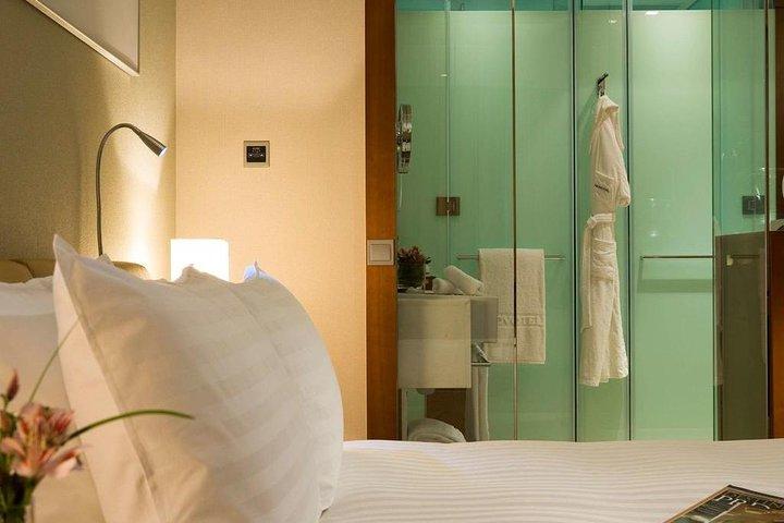 Pacote Novotel Citygate Hong Kong com Disneyland e passeio de teleférico em Ngong Ping