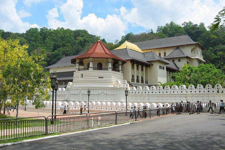Stadstour door Kandyan Sensation