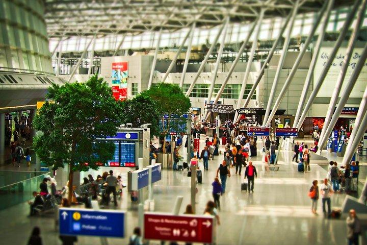 Otopeni Airport Transfer till Bukarest