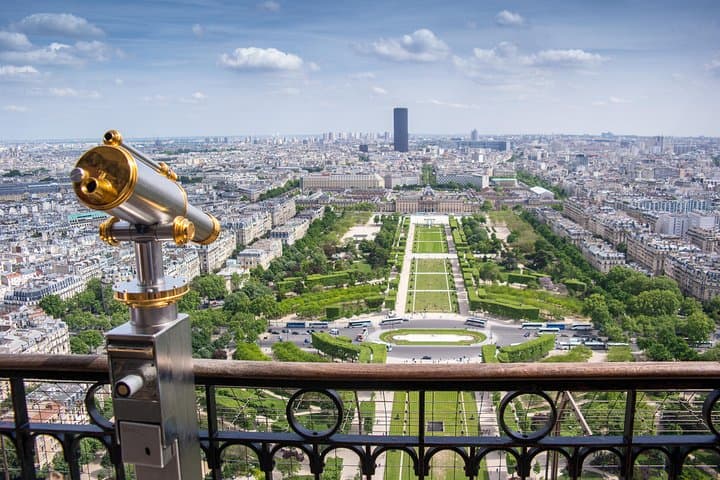 Seine Dinner Cruise, Eiffel Tower Access and Moulin Rouge Show