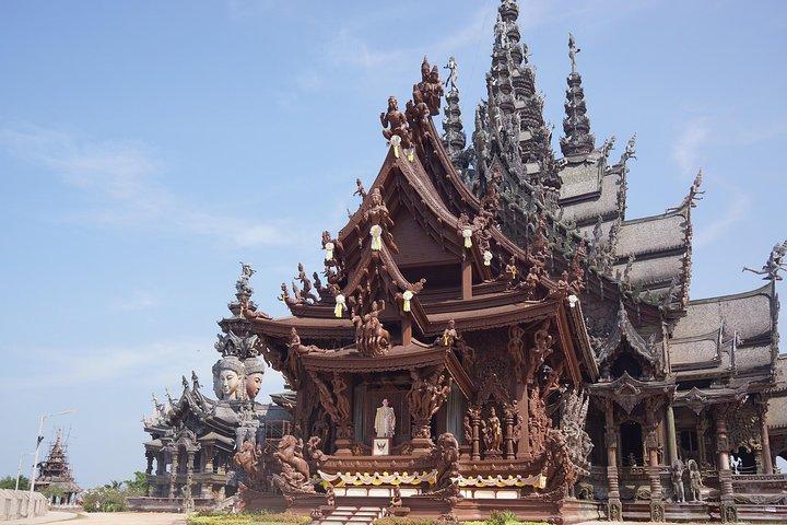 Transferência privada de Bangkok para Pattaya com 2h de passeio