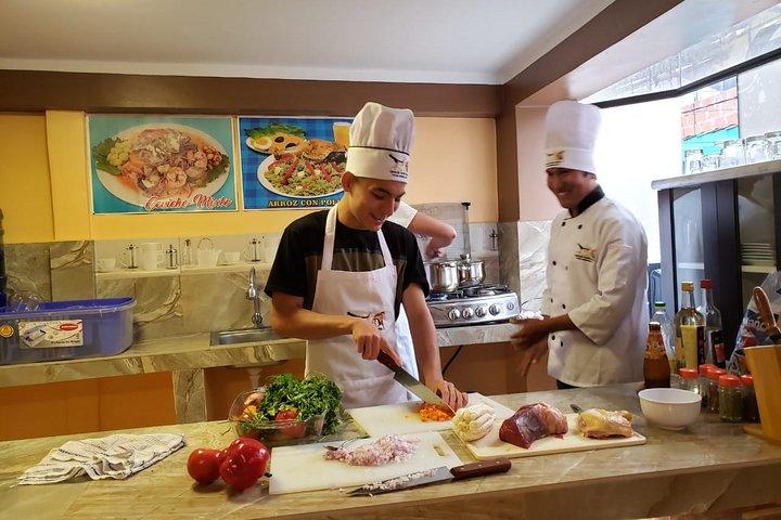 ペルー料理教室と現地市場訪問||グループサービス||