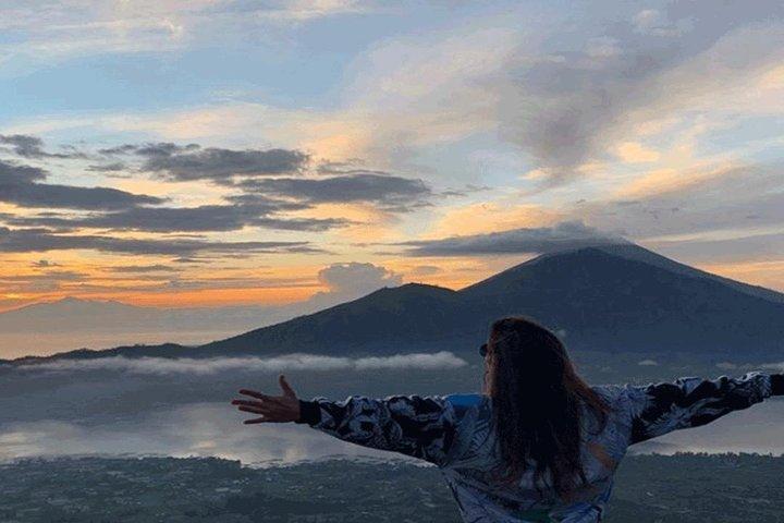 Mt. Batur Trekking Avec Hot Spring & Guide