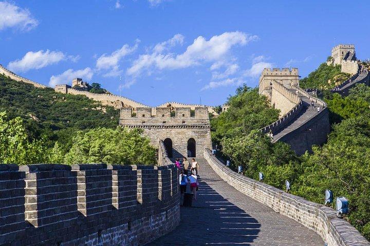 Tour in autobus di un giorno per la Grande Muraglia di Badaling e la tomba di Ming