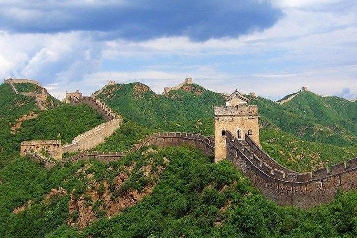 Tour in autobus di un giorno per la Grande Muraglia di Badaling e la tomba di Ming