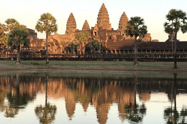 Angkor Wat & Floating Village 3-Day Private Tour
