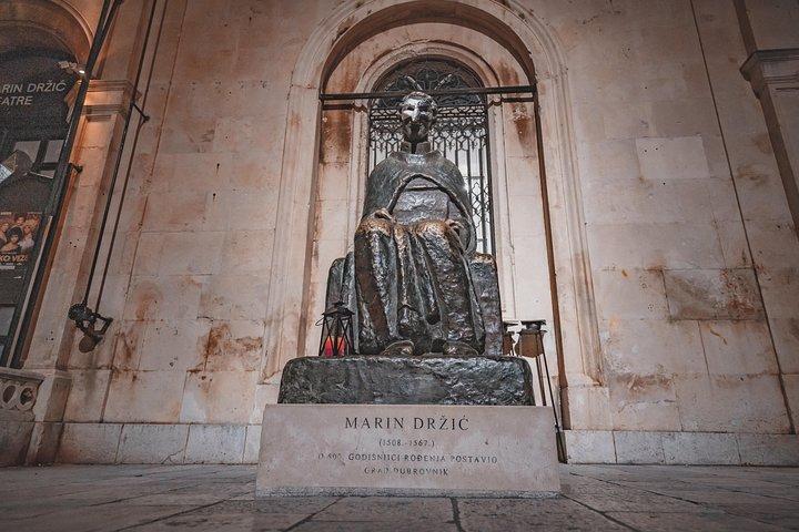 Duistere verhalen van de oude stad