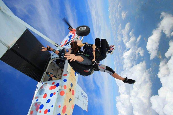 Pattaya Tandem Skydiving with Transfers