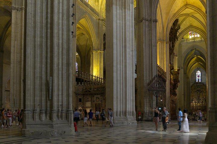 Sevilha essencial: visita guiada ao Alcazar Real + Catedral + Show de Flamenco