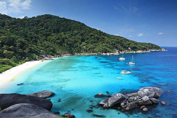 Similan Islands One Day Tour From Phuket Include Lunch & Pickup Transfer