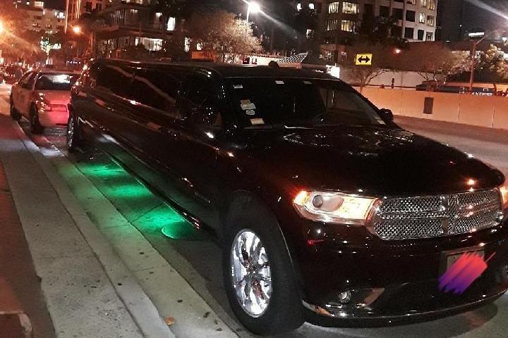 Luxuriöse Partybuslimousine in Miami