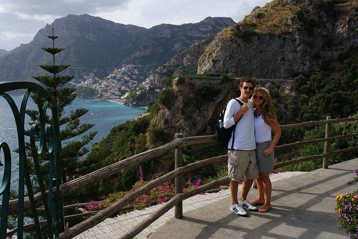 Amalfikystdagstur fra Sorrento med en engelsktalende privat chauffør