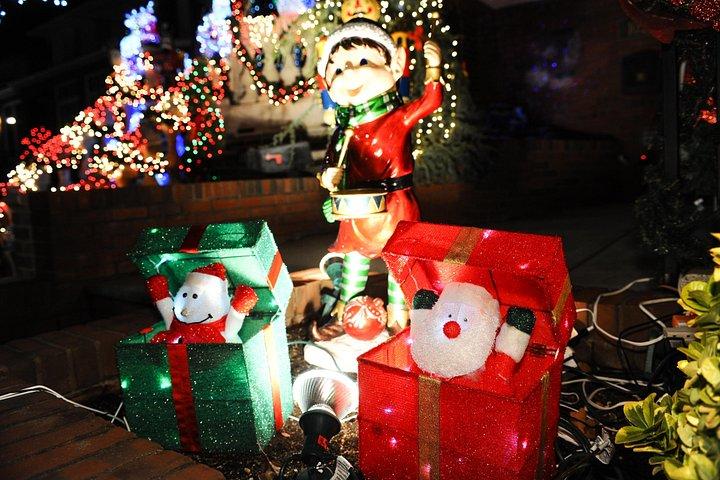 タイムズスクエア発ダイカーハイツクリスマスライトエクスプレスバス