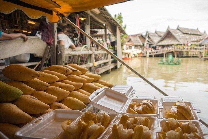 Pattaya Highlights: Floating Market & Iconic Landmarks