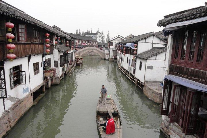 Excursão privada de um dia em Suzhou para Zhouzhuang Water Town e Panmen Garden