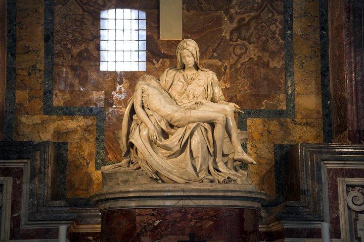 Incontro con Papa Leone XIV in Piazza San Pietro Città del Vaticano