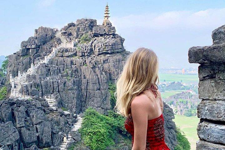ニンビン2日、ハノイから1泊:Hoa Lu - ムア洞窟 - Tam Coc - Cuc Phuong